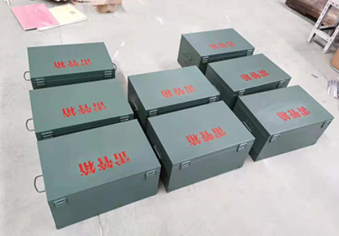 永定炸药箱和雷管箱一般是怎么存放的？